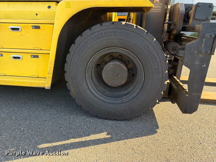 image for item FK4504 2016 Hyundai 130D-9 forklift