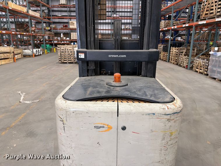 image for item FM7543 2019 Crown SP3520-30 order picker