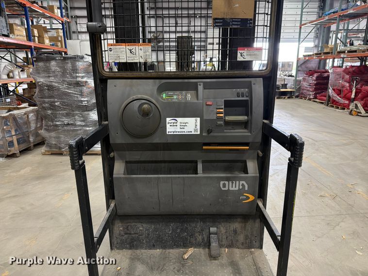 image for item FM7543 2019 Crown SP3520-30 order picker
