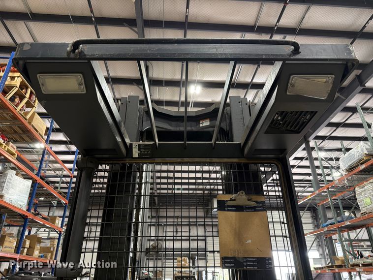 image for item FM7543 2019 Crown SP3520-30 order picker