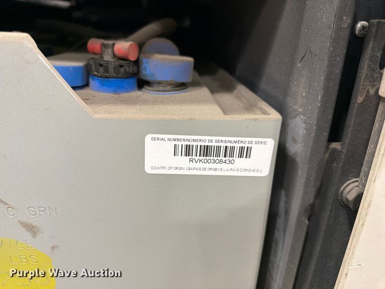 image for item FM7543 2019 Crown SP3520-30 order picker