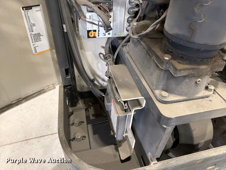 image for item FM7543 2019 Crown SP3520-30 order picker