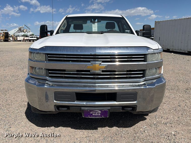 image for item FM7544 2016 Chevrolet Silverado 2500 pickup truck