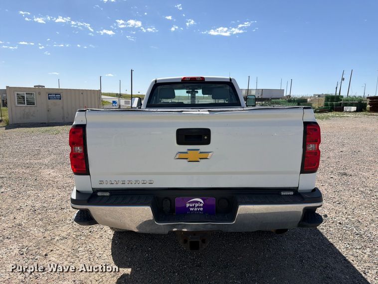 image for item FM7544 2016 Chevrolet Silverado 2500 pickup truck