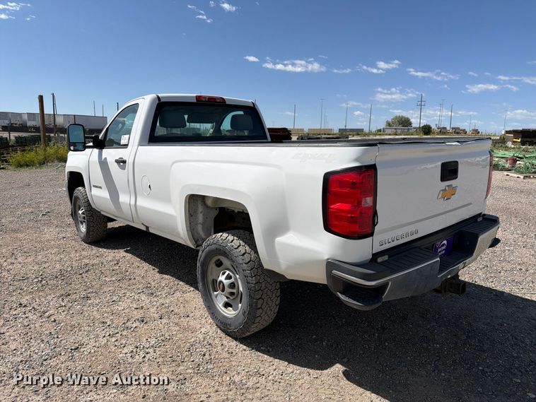 image for item FM7544 2016 Chevrolet Silverado 2500 pickup truck