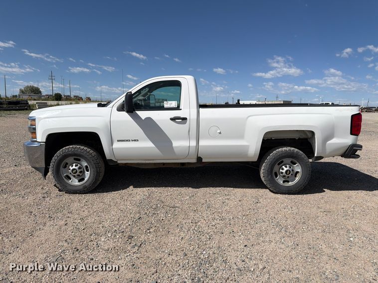 image for item FM7544 2016 Chevrolet Silverado 2500 pickup truck