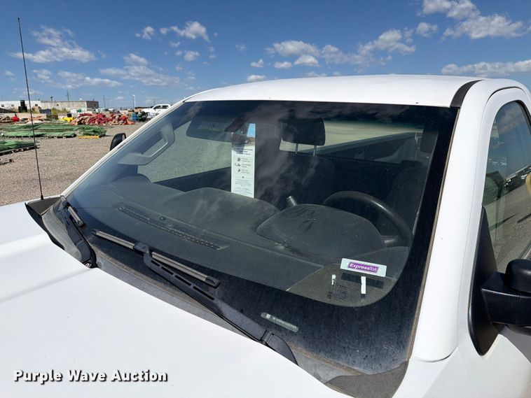 image for item FM7544 2016 Chevrolet Silverado 2500 pickup truck