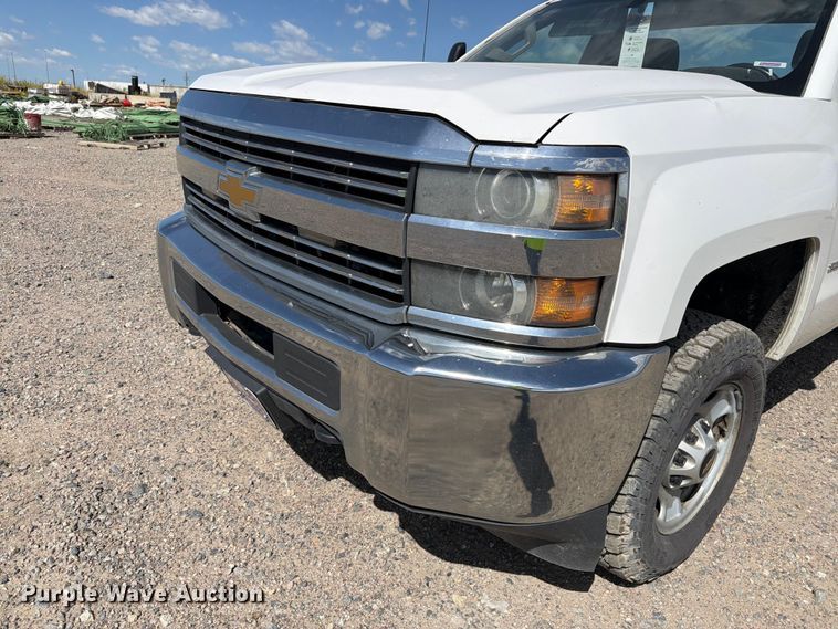 image for item FM7544 2016 Chevrolet Silverado 2500 pickup truck