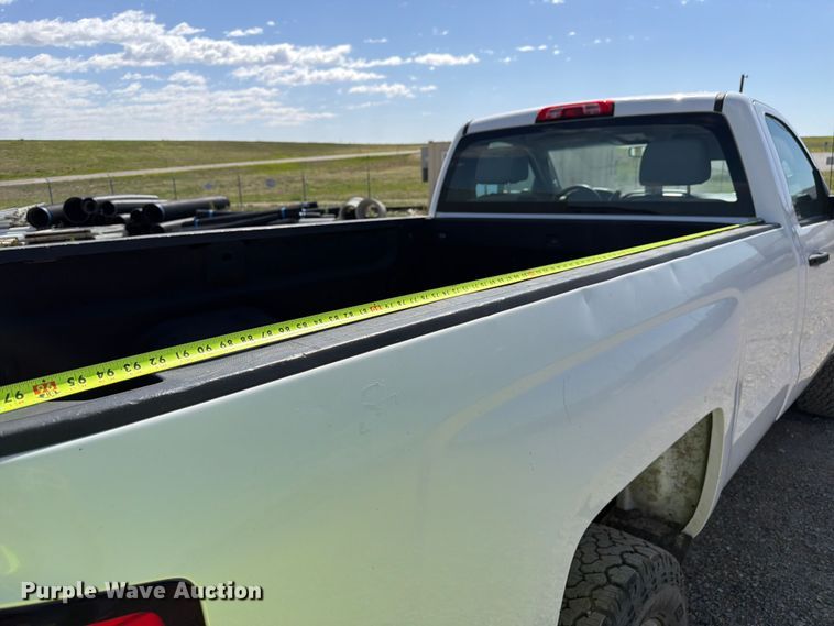 image for item FM7544 2016 Chevrolet Silverado 2500 pickup truck