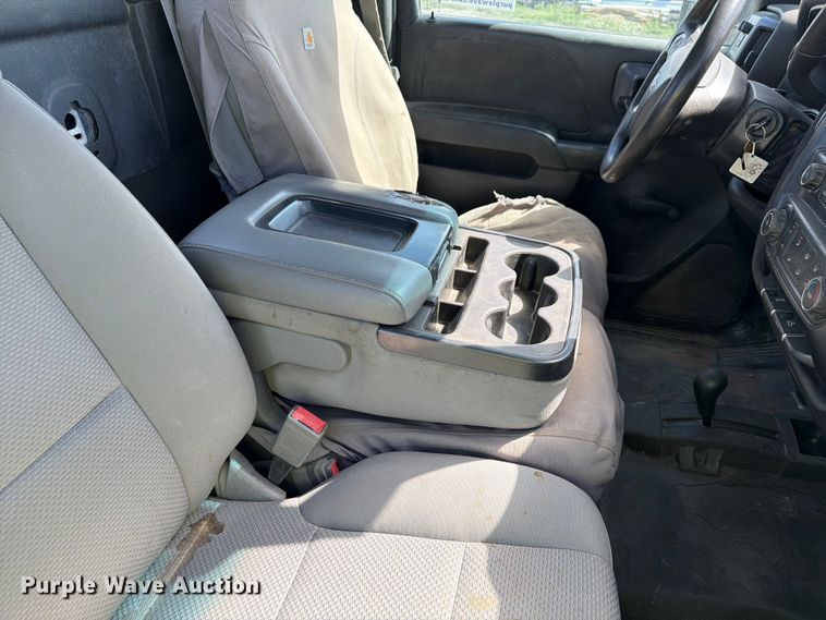 image for item FM7544 2016 Chevrolet Silverado 2500 pickup truck