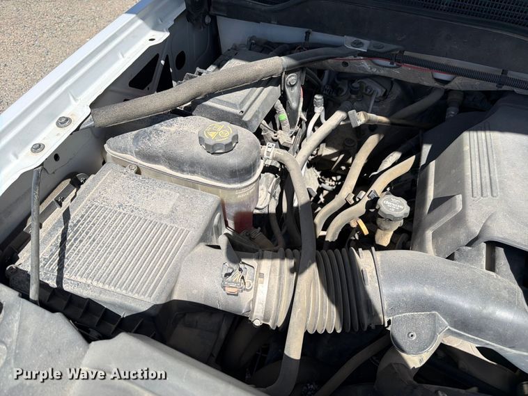image for item FM7544 2016 Chevrolet Silverado 2500 pickup truck