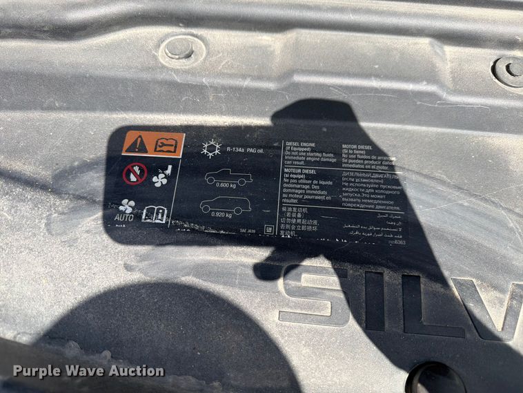 image for item FM7544 2016 Chevrolet Silverado 2500 pickup truck