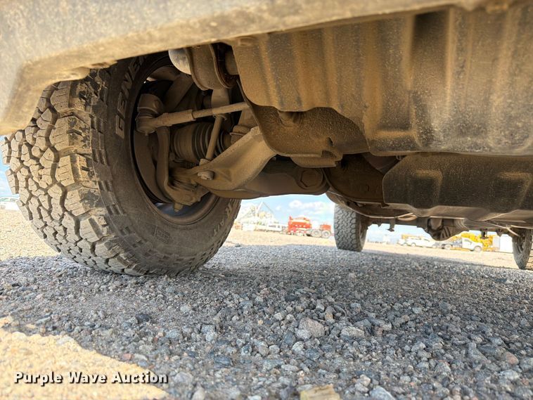 image for item FM7544 2016 Chevrolet Silverado 2500 pickup truck