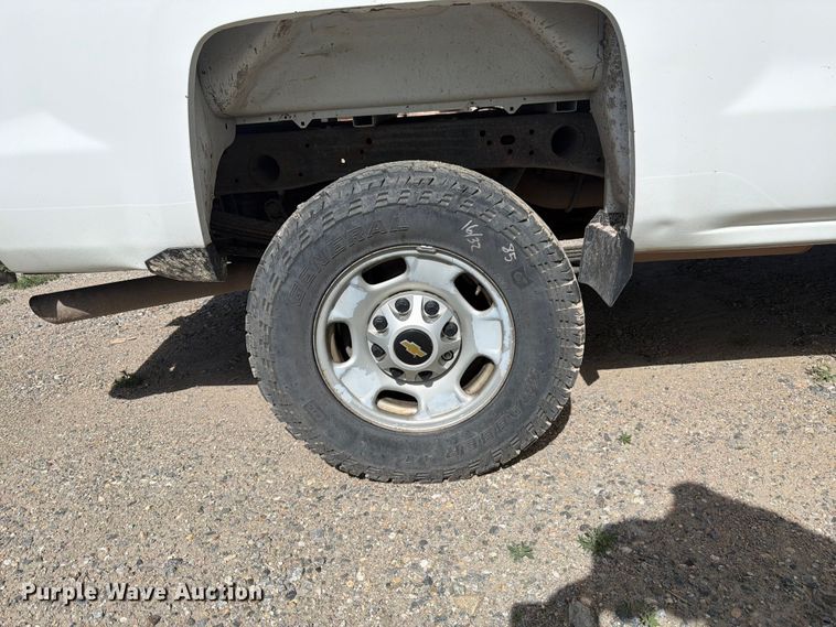 image for item FM7544 2016 Chevrolet Silverado 2500 pickup truck