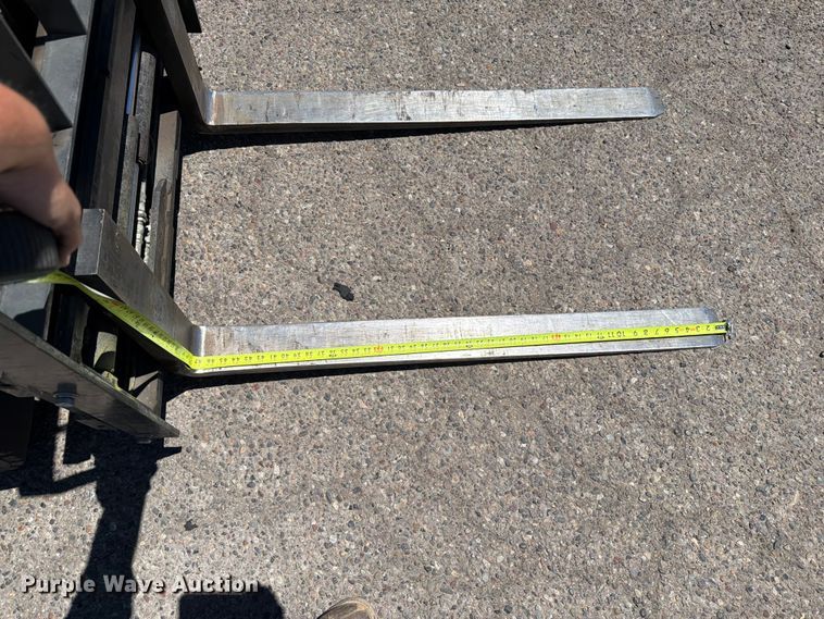 image for item FM7549 2016 UniCarriers PF50 forklift