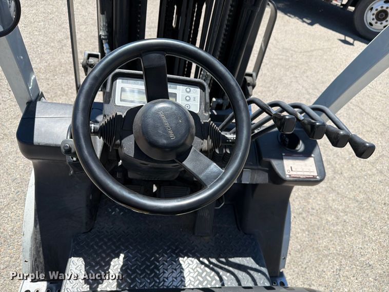image for item FM7549 2016 UniCarriers PF50 forklift