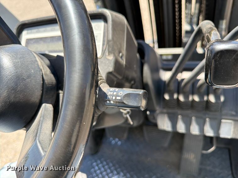 image for item FM7549 2016 UniCarriers PF50 forklift