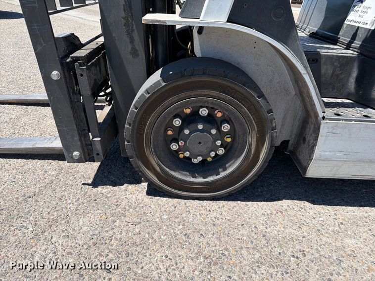 image for item FM7549 2016 UniCarriers PF50 forklift