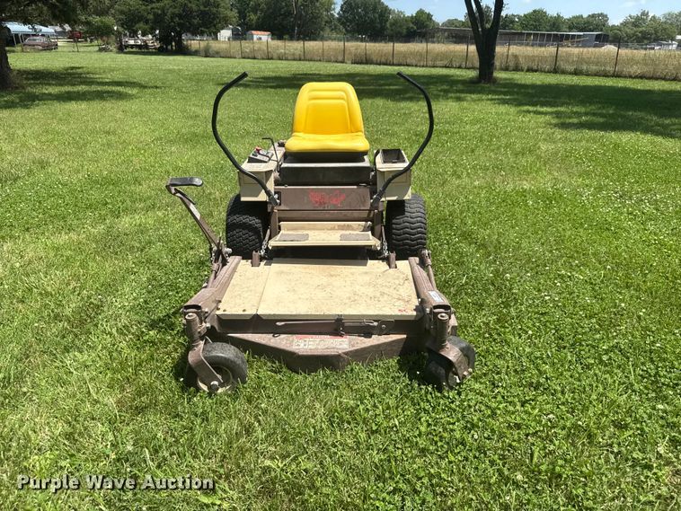 image for item NA9516 2002 Grasshopper 614 ZTR lawn mower