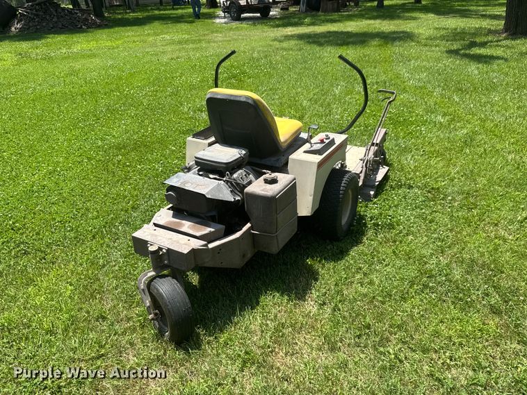 image for item NA9516 2002 Grasshopper 614 ZTR lawn mower