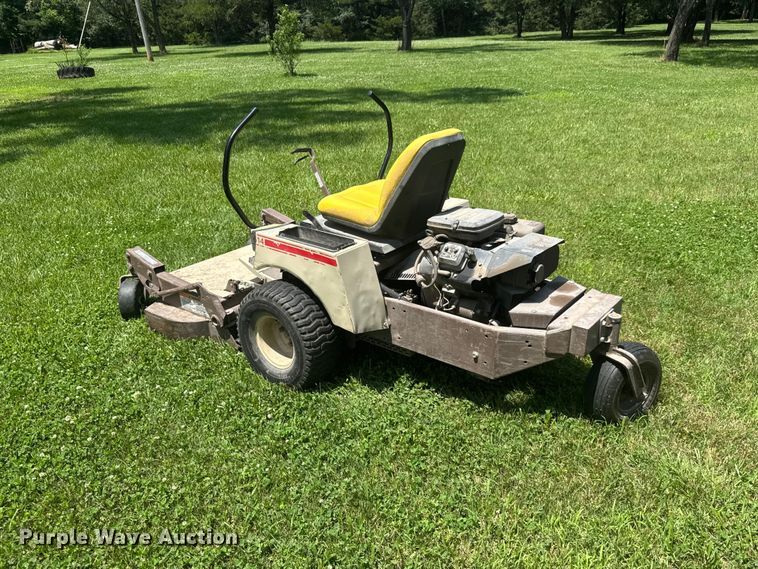image for item NA9516 2002 Grasshopper 614 ZTR lawn mower