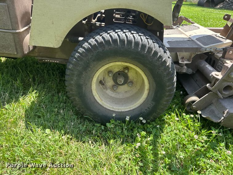 image for item NA9516 2002 Grasshopper 614 ZTR lawn mower