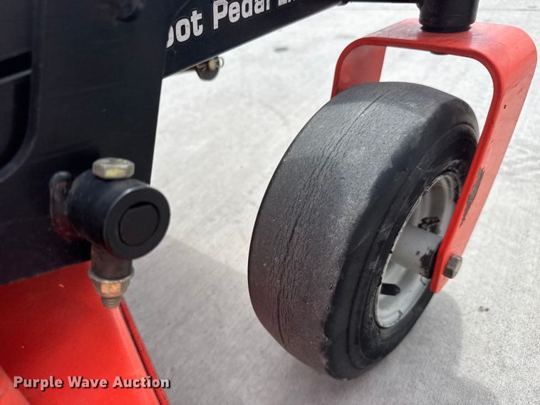 image for item NA9518 Ariens Zoom 54 XL ZTR lawn mower