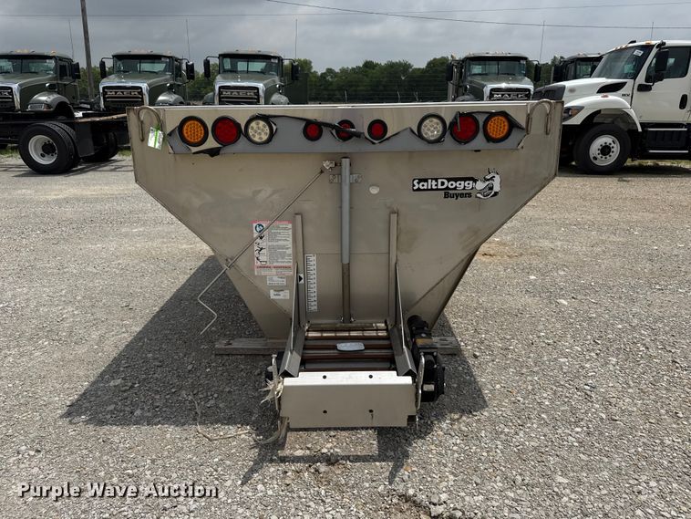 image for item ND9512 Salt Dogg 14509F572111B6 spreader