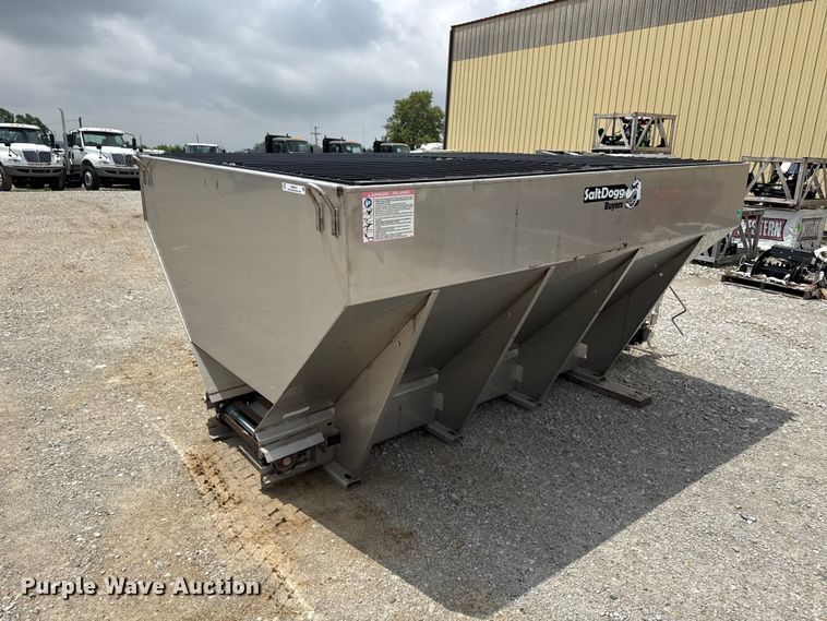 image for item ND9512 Salt Dogg 14509F572111B6 spreader