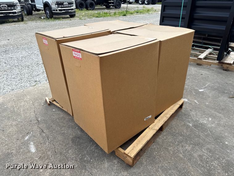image for item ND9525 (4) aluminum hydraulic tanks