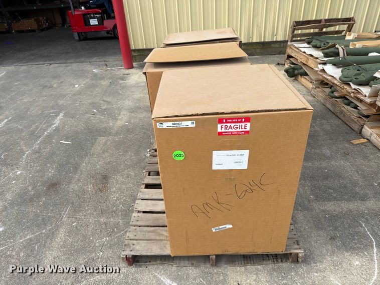 image for item ND9527 (3) aluminum hydraulic tanks
