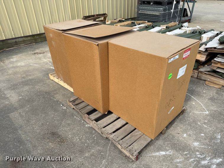 image for item ND9527 (3) aluminum hydraulic tanks