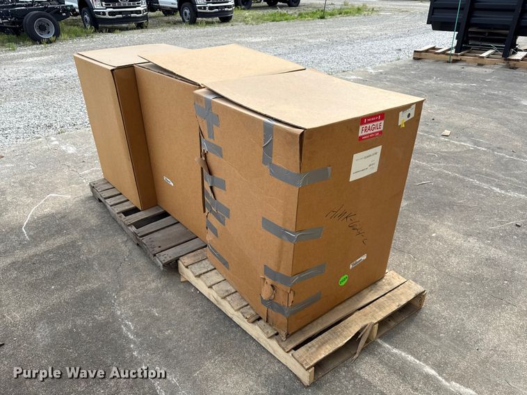 image for item ND9527 (3) aluminum hydraulic tanks