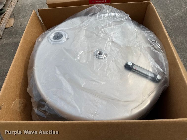 image for item ND9527 (3) aluminum hydraulic tanks