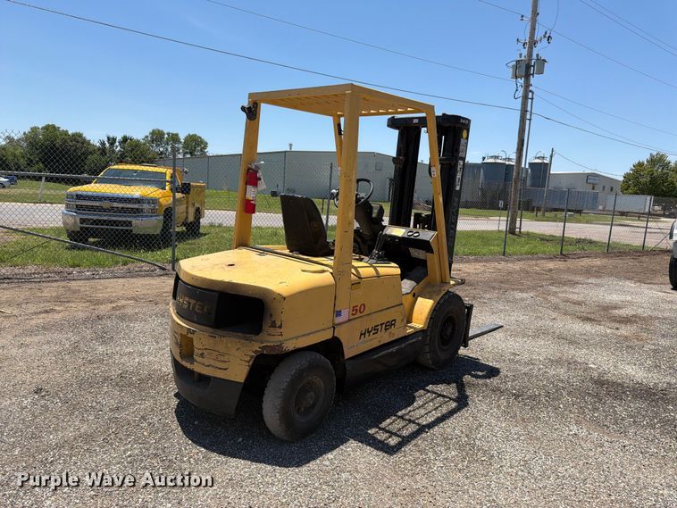 image for item NJ9039 2010 Hyster H50XM forklift