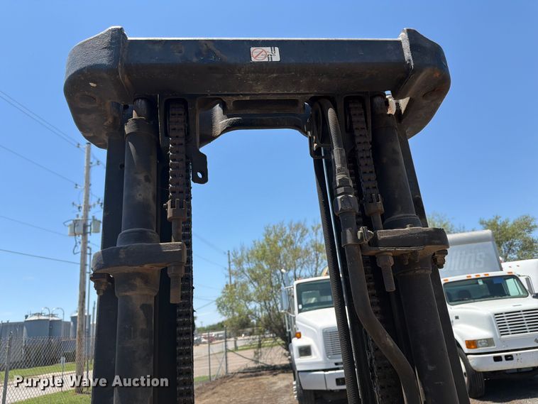 image for item NJ9039 2010 Hyster H50XM forklift