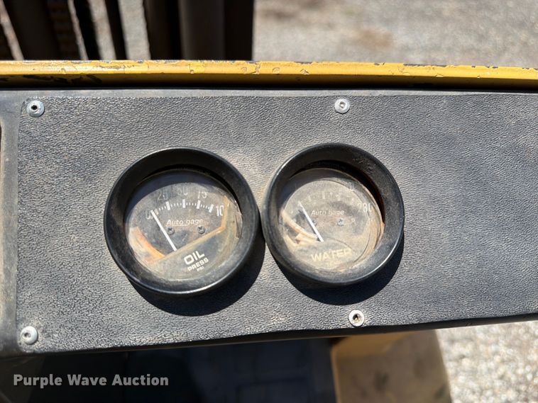 image for item NJ9039 2010 Hyster H50XM forklift