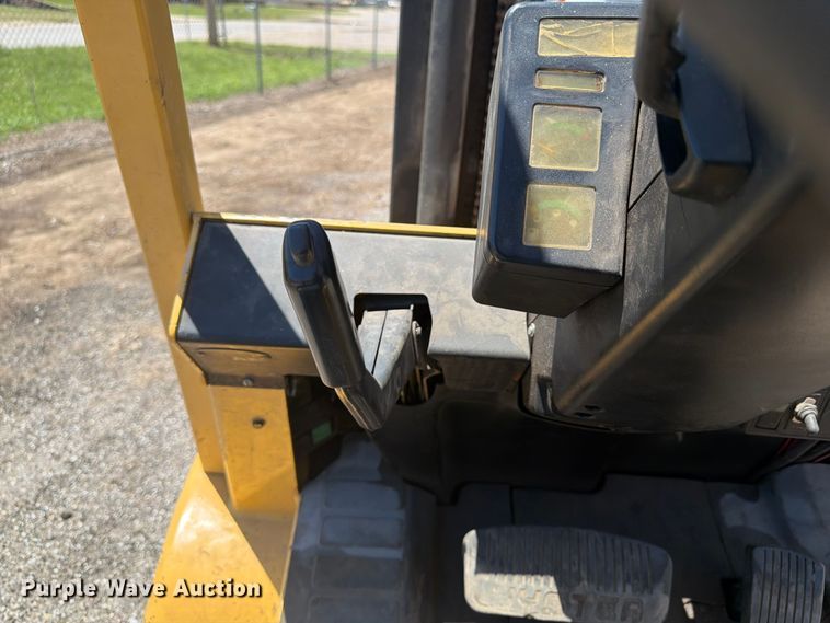 image for item NJ9039 2010 Hyster H50XM forklift