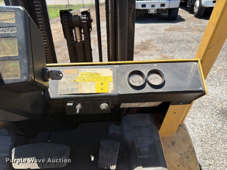 image for item NJ9039 2010 Hyster H50XM forklift