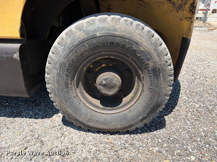 image for item NJ9039 2010 Hyster H50XM forklift