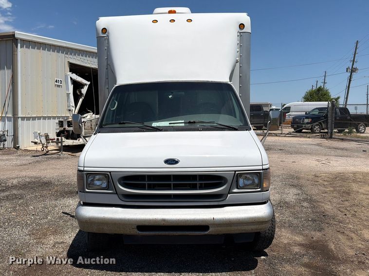 image for item NJ9044 2002 Ford E450 Super Duty sewer inspection truck