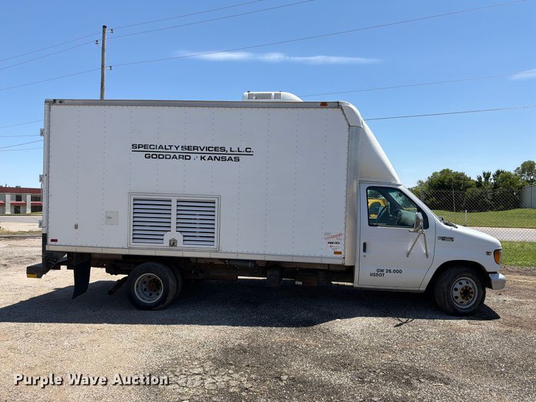 image for item NJ9044 2002 Ford E450 Super Duty sewer inspection truck