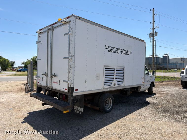 image for item NJ9044 2002 Ford E450 Super Duty sewer inspection truck