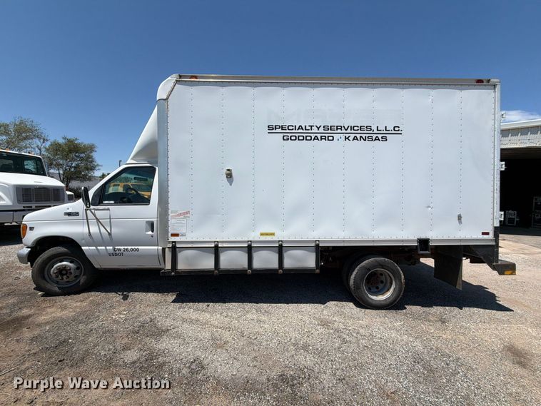 image for item NJ9044 2002 Ford E450 Super Duty sewer inspection truck
