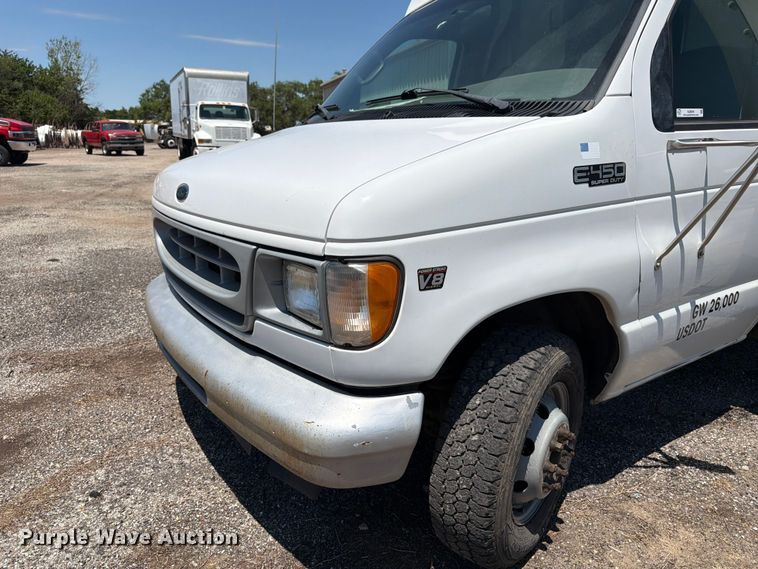 image for item NJ9044 2002 Ford E450 Super Duty sewer inspection truck