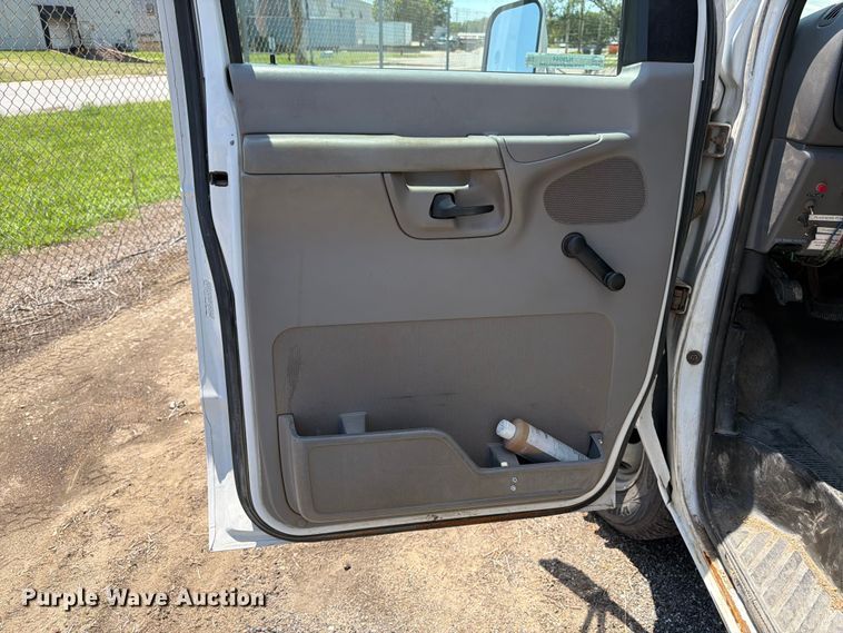 image for item NJ9044 2002 Ford E450 Super Duty sewer inspection truck
