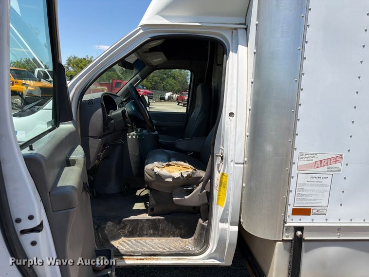 image for item NJ9044 2002 Ford E450 Super Duty sewer inspection truck