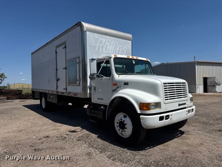 image for item NJ9045 1999 International 4900 box truck