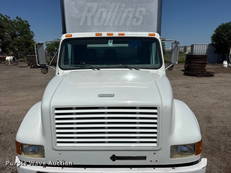 image for item NJ9045 1999 International 4900 box truck