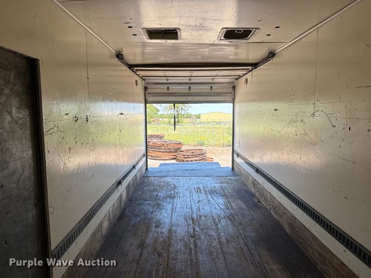 image for item NJ9045 1999 International 4900 box truck